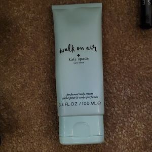 Walk On Air Cream